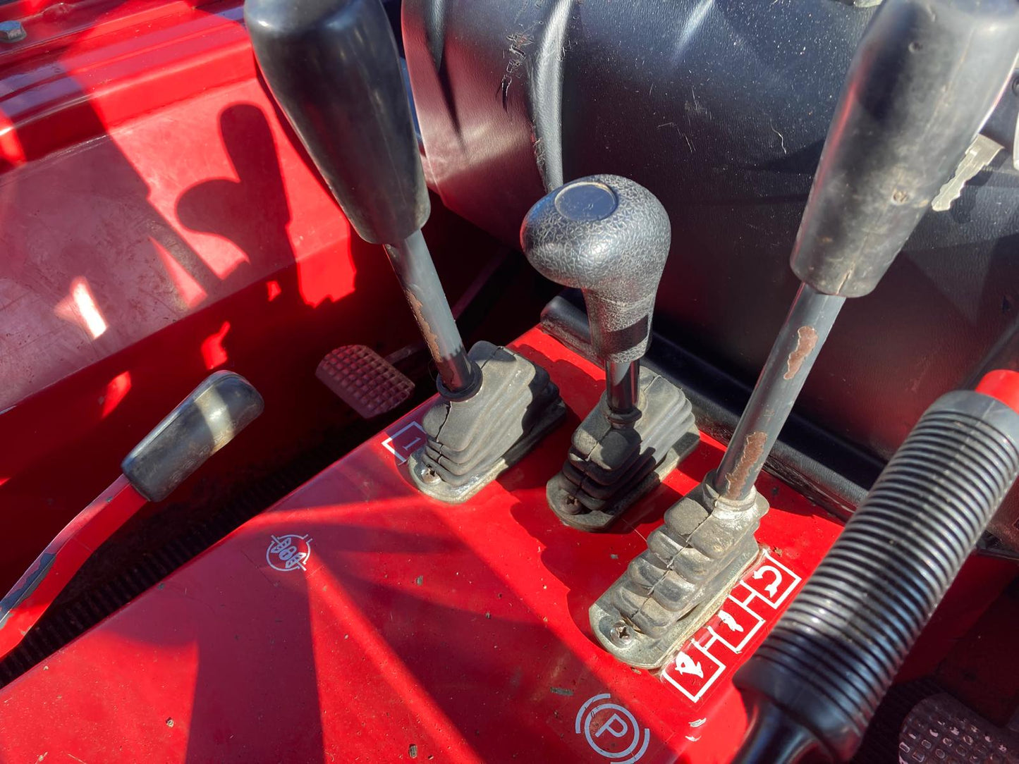 Secondhand Caron AR190 Tractor Transporter - SOLD
