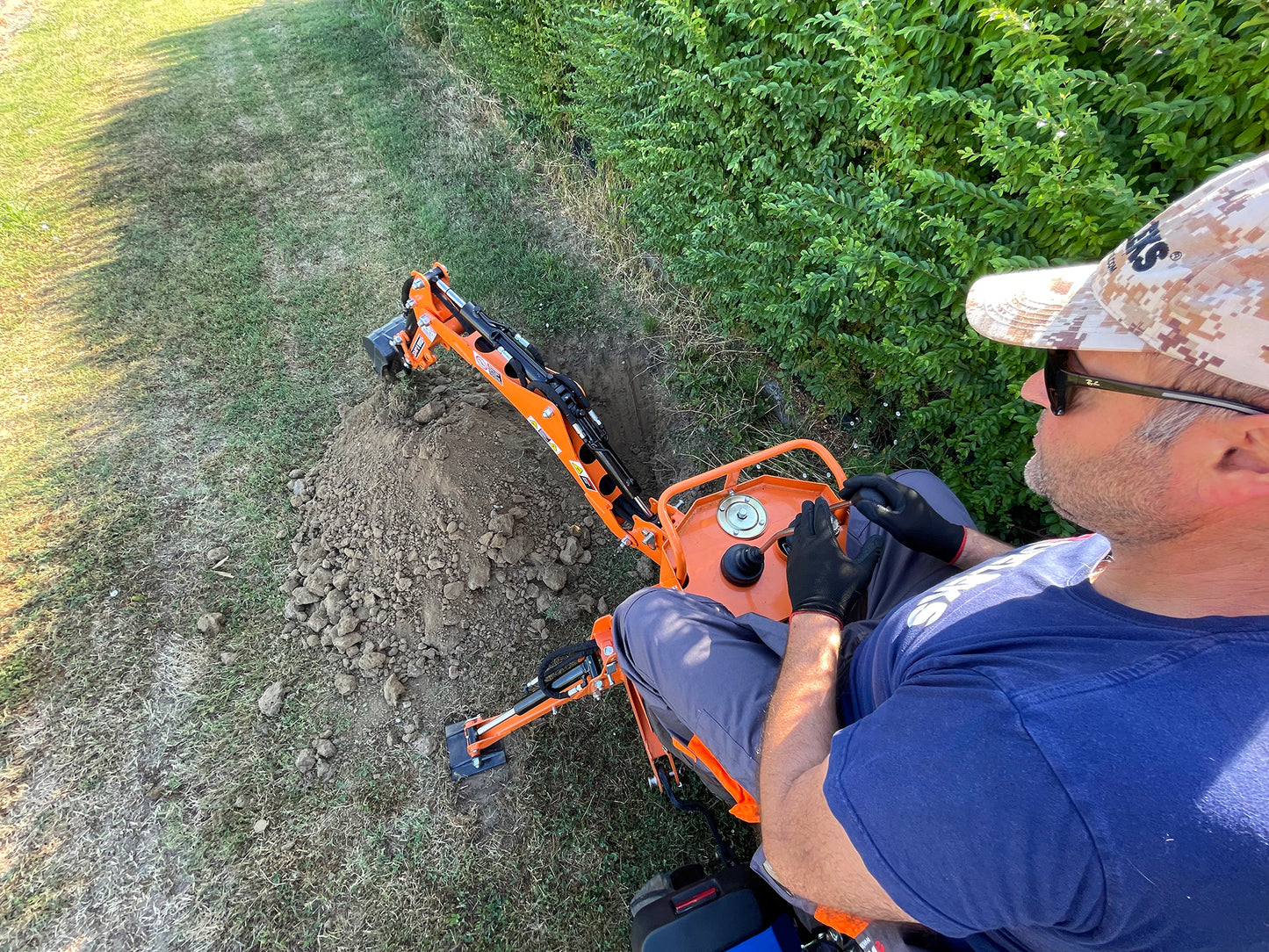 Deleks DRS 1000 Backhoe