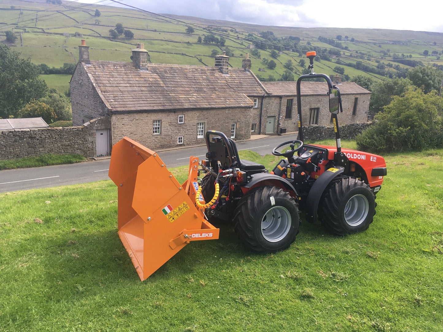 Goldoni E20 Quad Tractor