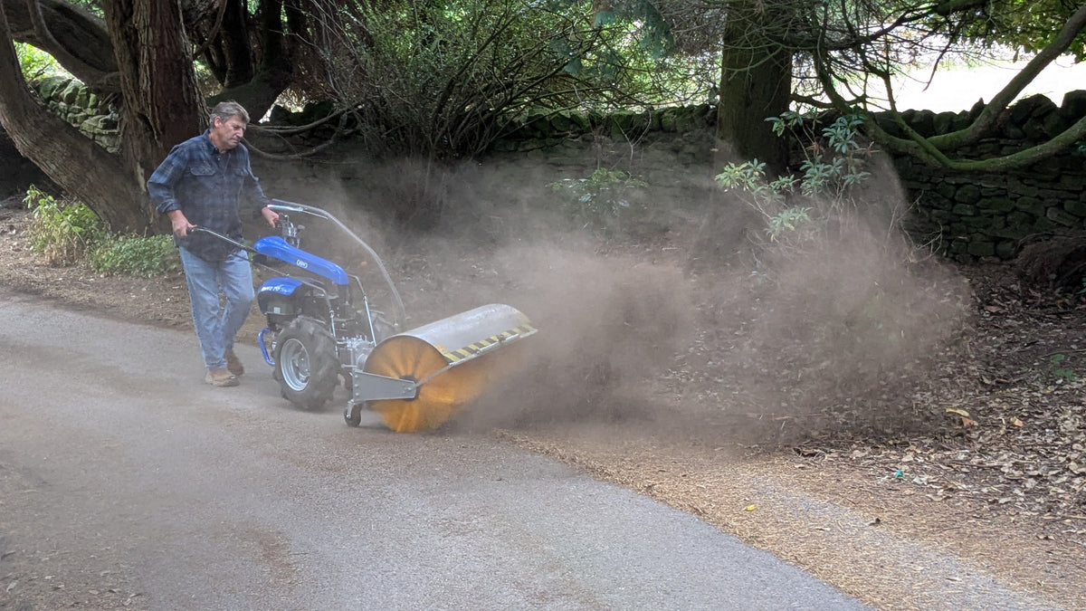 Blitz 70 with Rotary Sweeping Brush