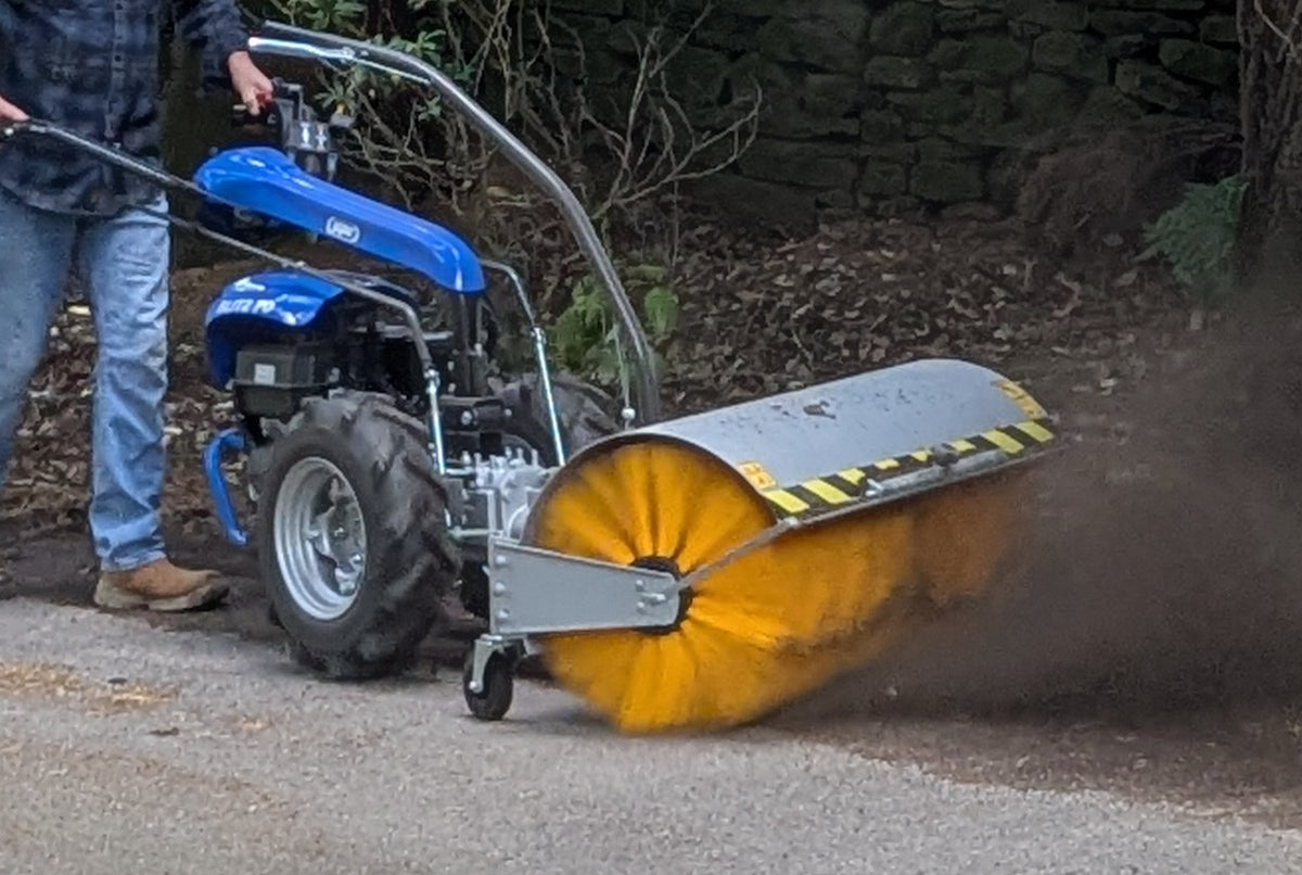 Blitz 70 with Rotary Sweeping Brush